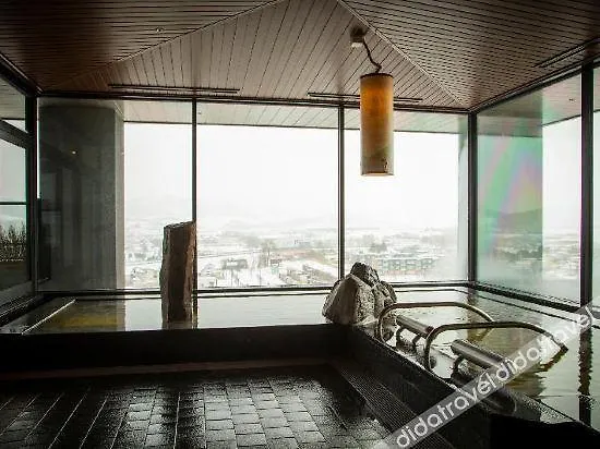 La Vista Furano Hills Hot Springs Hotel 3*,
